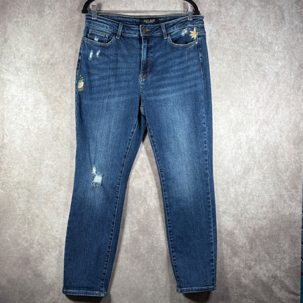 Judy Blue Jeans Women 13/31 Blue JB88288 Boyfriend Distressed Floral Embroidered